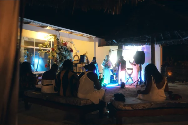 coral-cliff-zanzibar-live-band-bbq-11